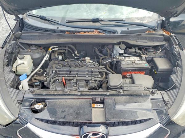 2015 HYUNDAI TUCSON GLS (Middle)