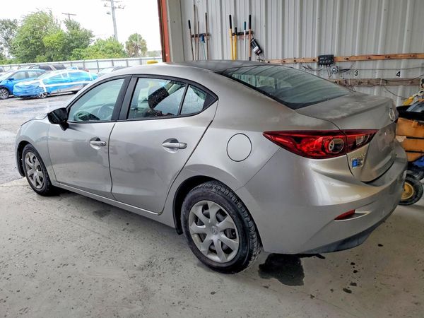 2015 MAZDA 3