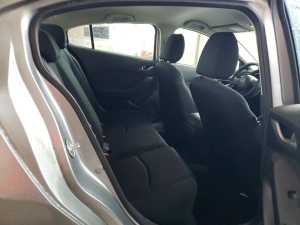 2015 MAZDA 3