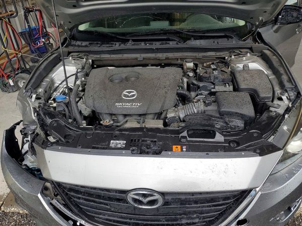 2015 MAZDA 3