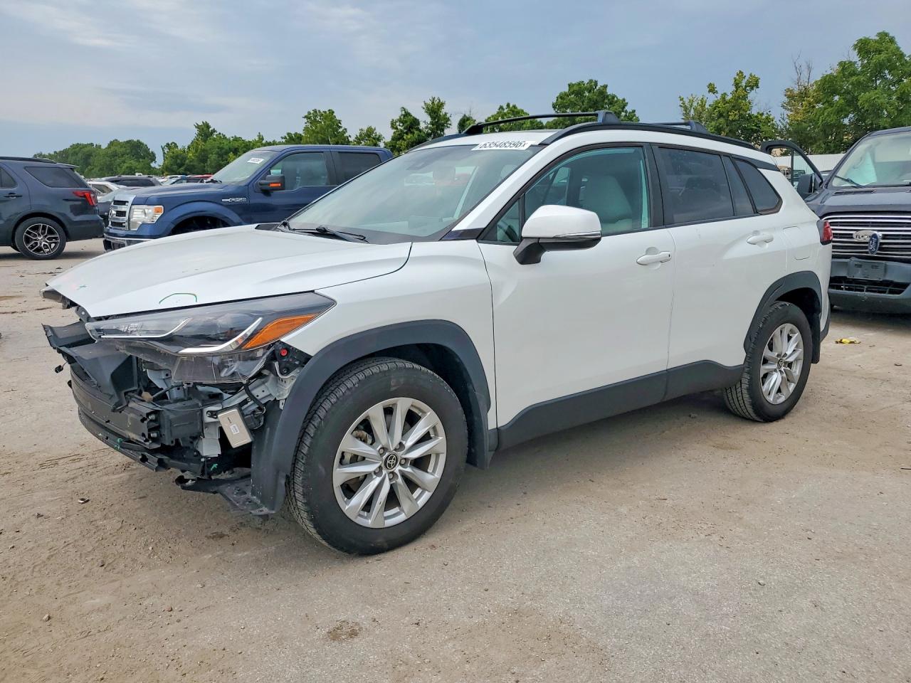 2022 TOYOTA COROLLA CROSS LE