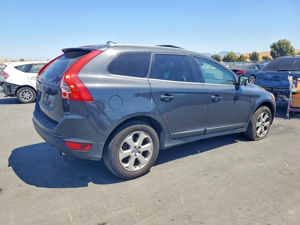 2013 VOLVO XC60