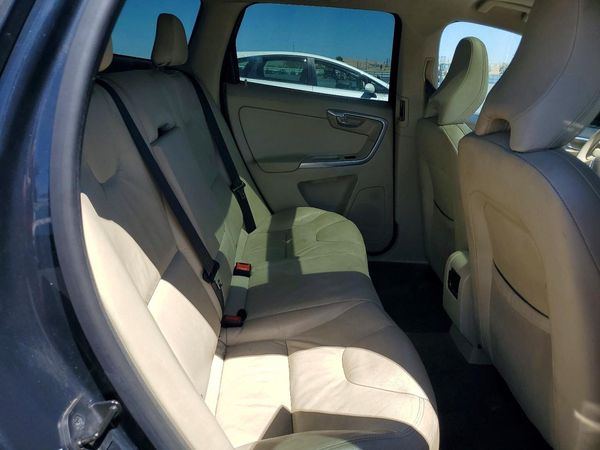 2013 VOLVO XC60