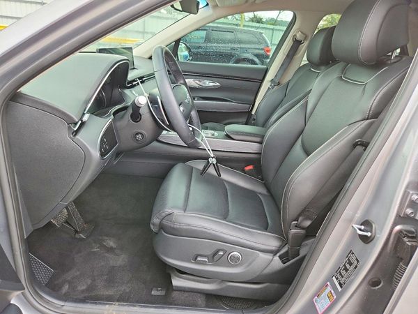 2024 GENESIS GV70