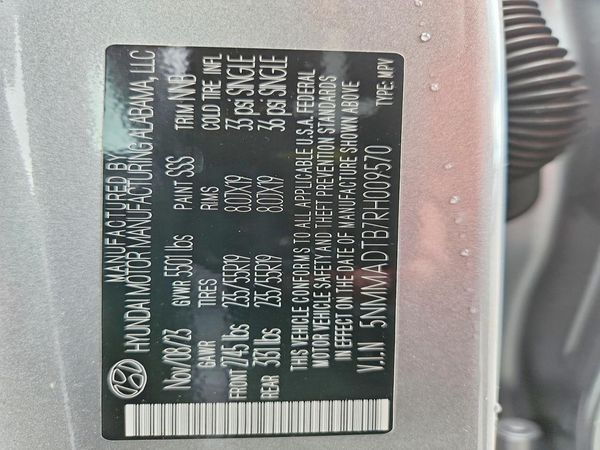 2024 GENESIS GV70