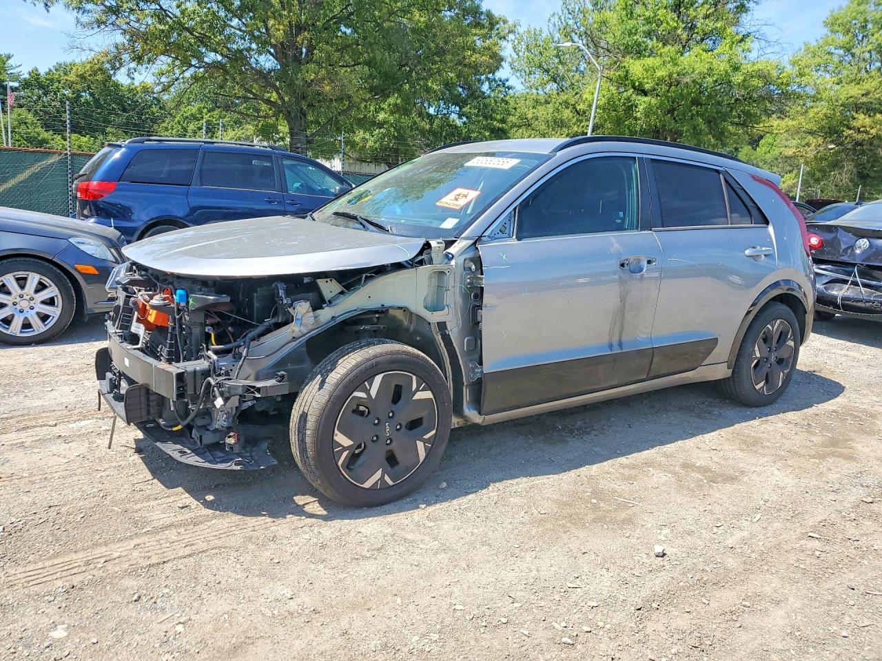 2023 KIA NIRO