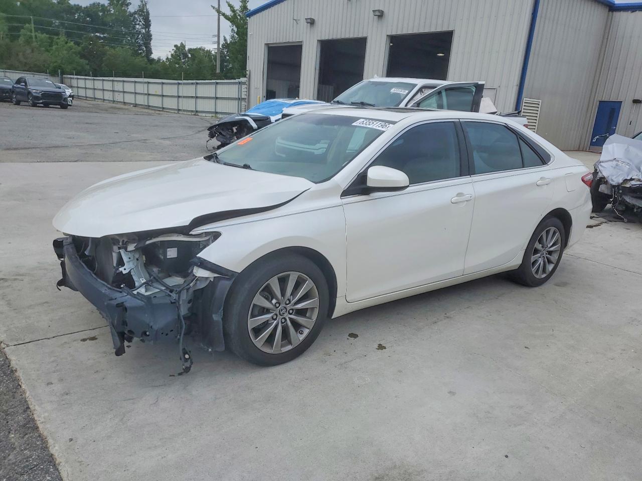 2015 TOYOTA CAMRY