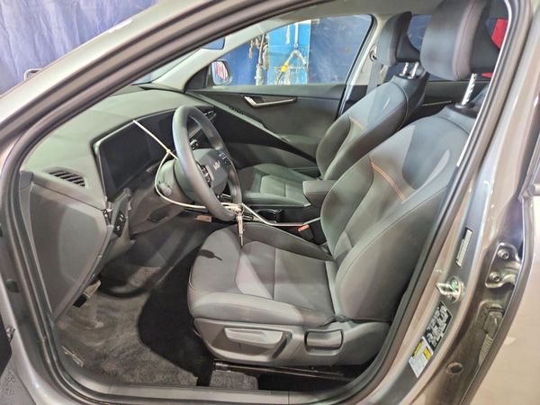 2026 KIA NIRO LX