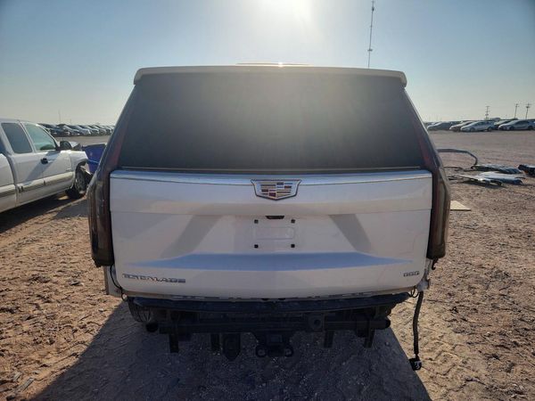 2022 CADILLAC ESCALADE