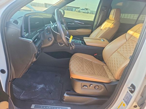 2022 CADILLAC ESCALADE