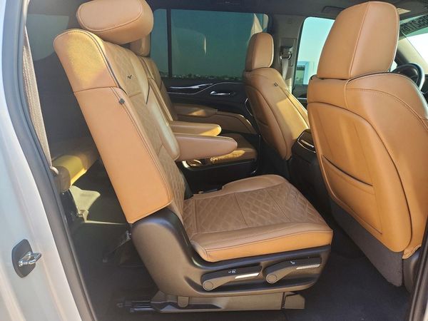 2022 CADILLAC ESCALADE