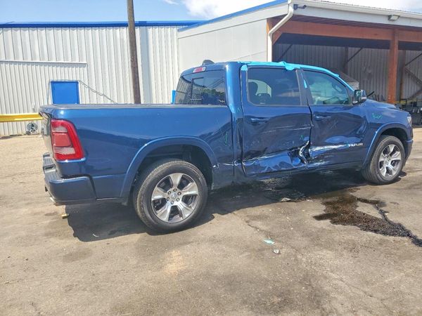 2019 RAM 1500 LARAMIE CREW CAB 4X4