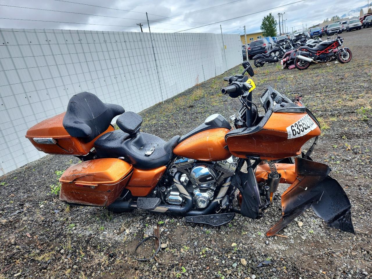 2015 HARLEY-DAVIDSON FL
