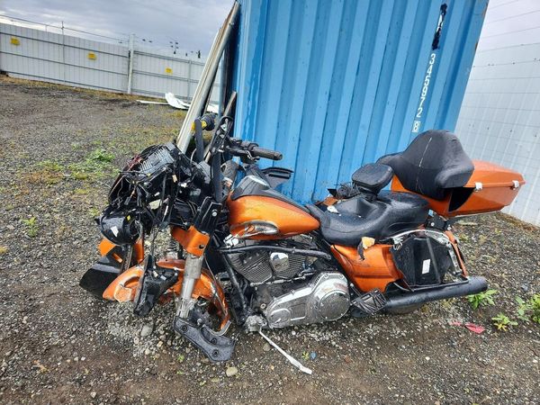 2015 HARLEY-DAVIDSON FL