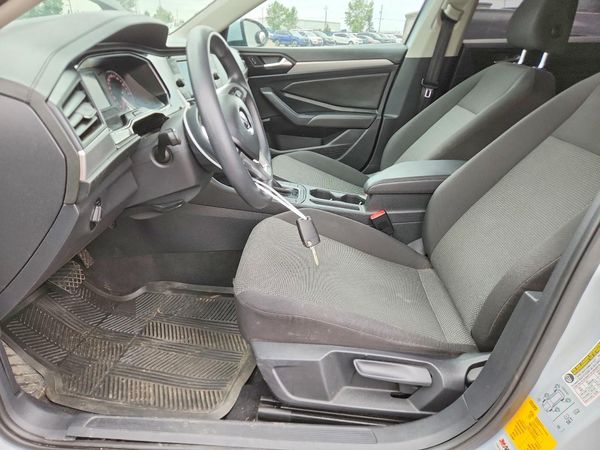2019 VOLKSWAGEN JETTA S, SE, R-Line — DENT