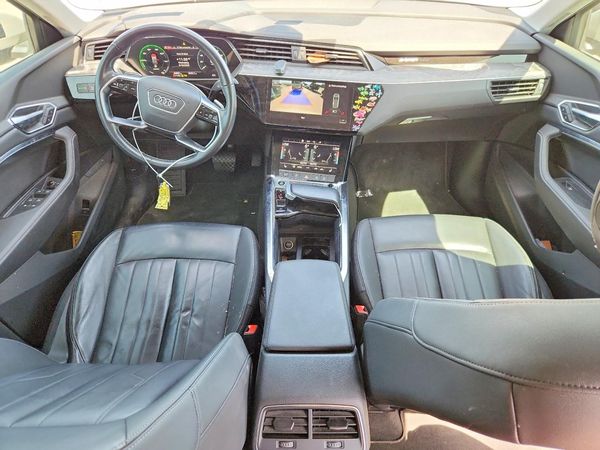 2022 AUDI E-TRON