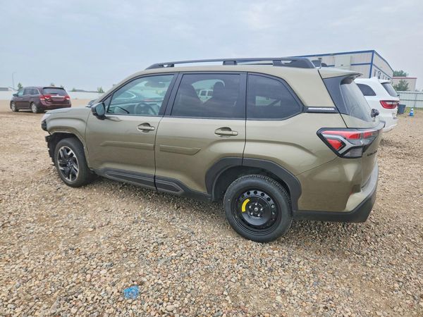 2025 SUBARU FORESTER Limited