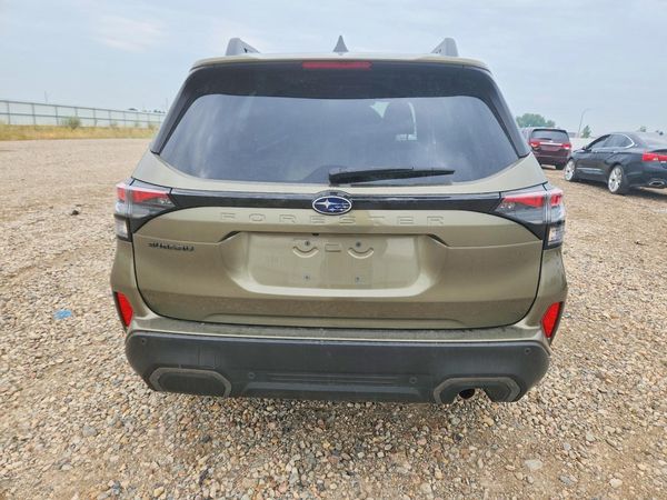 2025 SUBARU FORESTER Limited