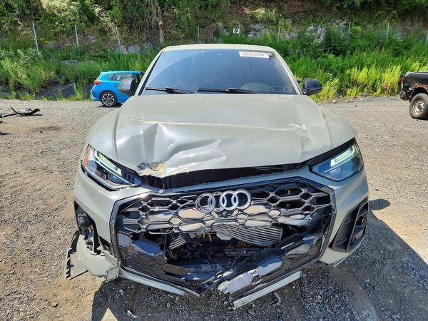 2022 AUDI SQ5