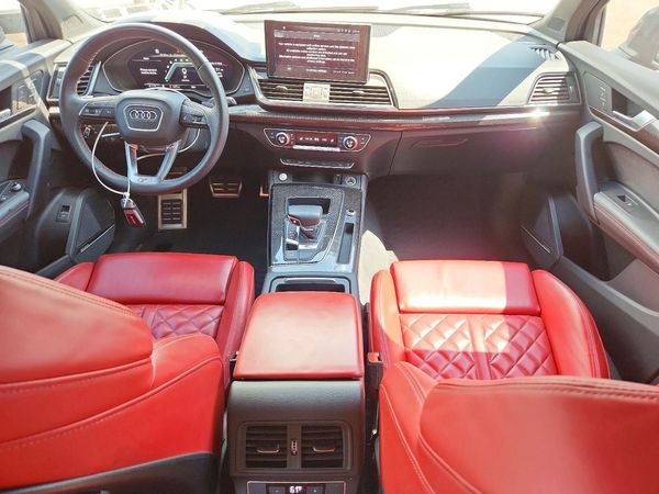 2022 AUDI SQ5