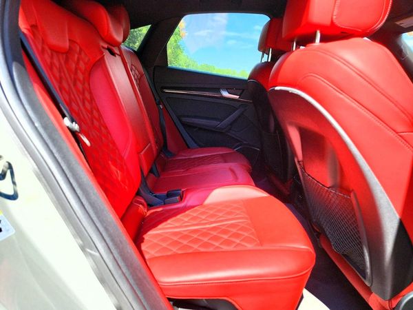 2022 AUDI SQ5