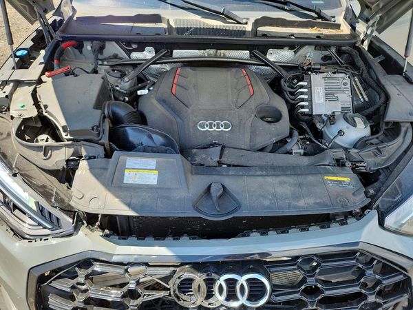 2022 AUDI SQ5