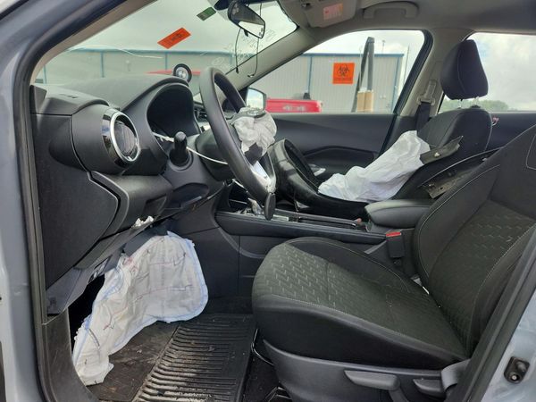2022 NISSAN KICKS
