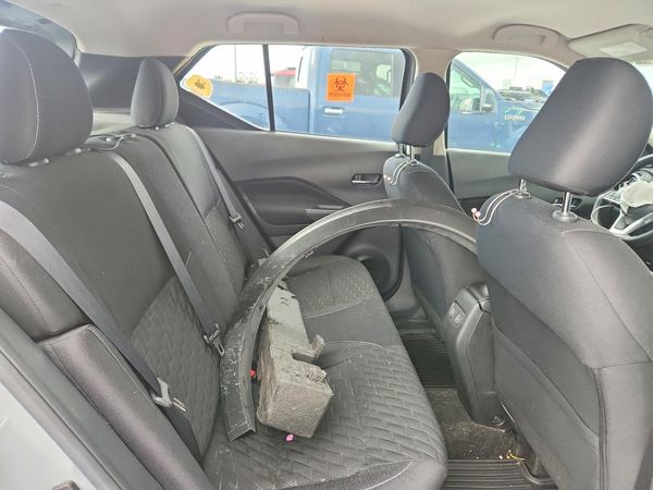 2022 NISSAN KICKS