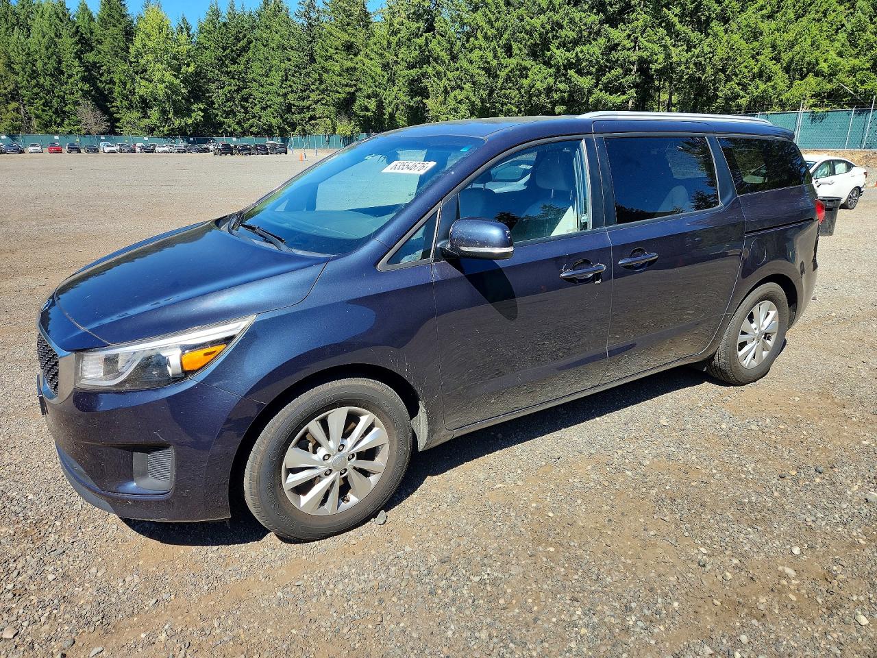 2015 KIA SEDONA GL - Middle-low