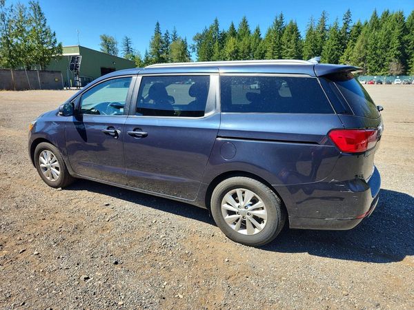 2015 KIA SEDONA GL - Middle-low