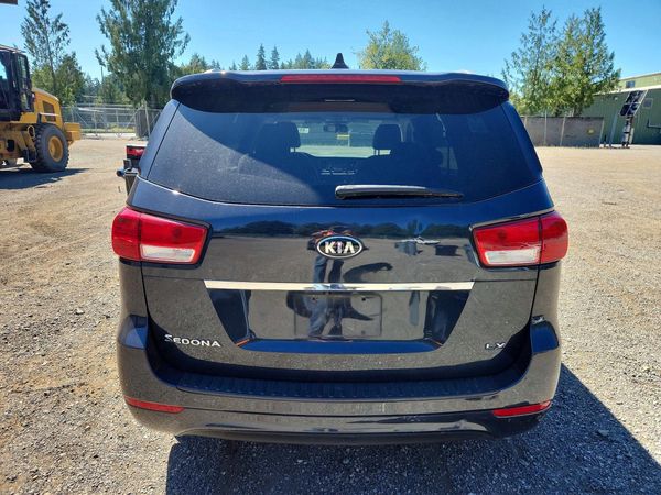 2015 KIA SEDONA GL - Middle-low