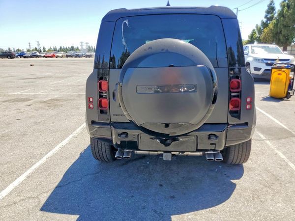 2025 LAND ROVER DEFENDER 110 X-Dynamic SE