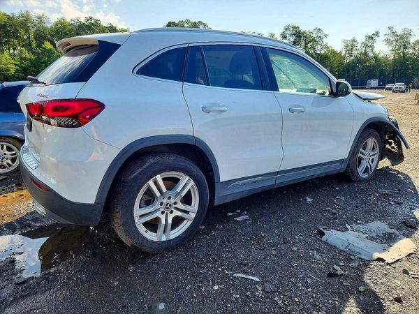2021 MERCEDES-BENZ GLA GLA250-4M