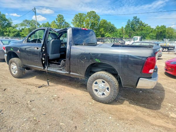 2018 RAM 2500 ST CREW CAB 4X4