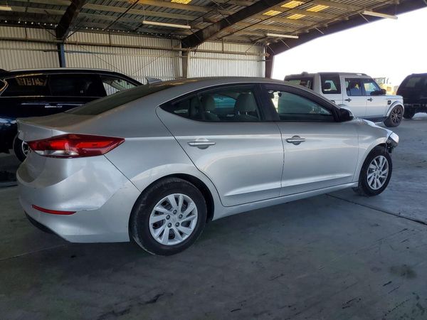 2017 HYUNDAI ELANTRA SE Base