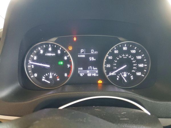 2017 HYUNDAI ELANTRA SE Base