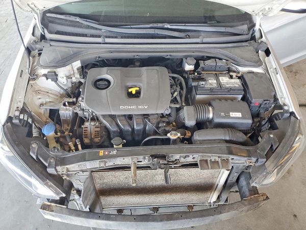 2017 HYUNDAI ELANTRA SE Base