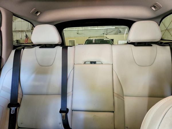 2015 VOLVO XC60