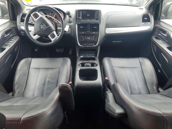 2017 DODGE GRAND CARAVAN GT