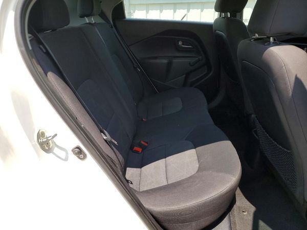 2015 KIA RIO GL - Middle-low