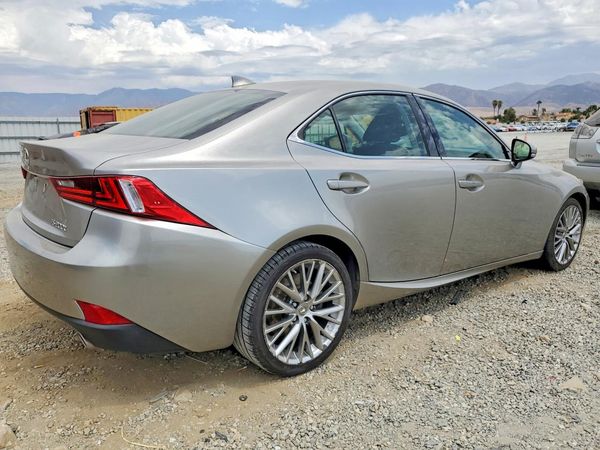 2016 LEXUS IS 200t