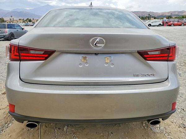 2016 LEXUS IS 200t