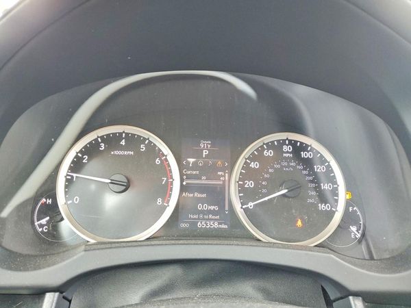2016 LEXUS IS 200t