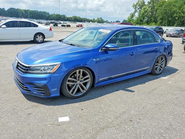 2017 VOLKSWAGEN PASSAT R-Line