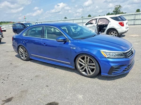 2017 VOLKSWAGEN PASSAT R-Line