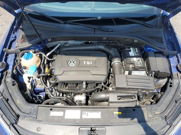 2017 VOLKSWAGEN PASSAT R-Line