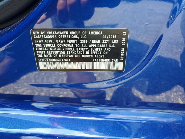 2017 VOLKSWAGEN PASSAT R-Line
