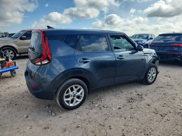 2022 KIA SOUL