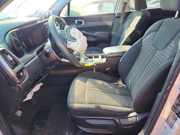 2022 KIA SORENTO LX — DENT