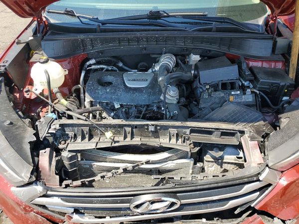 2018 HYUNDAI TUCSON — Engine bay